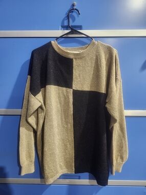 VTG Shenanigans Colorblock Crewneck Sweater - Black & Gold